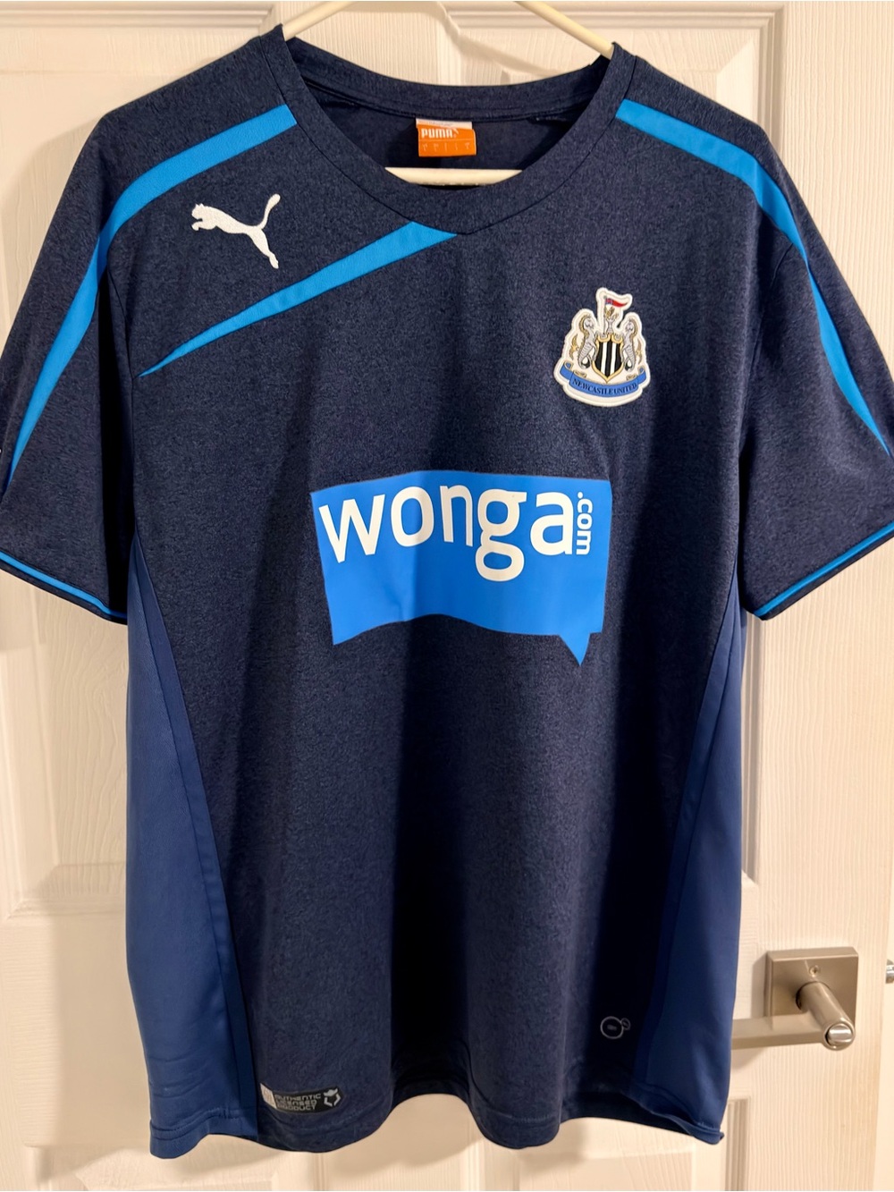 Puma Men’s Navy and Bright Blue Newcastle United Football/Soccer Tee L